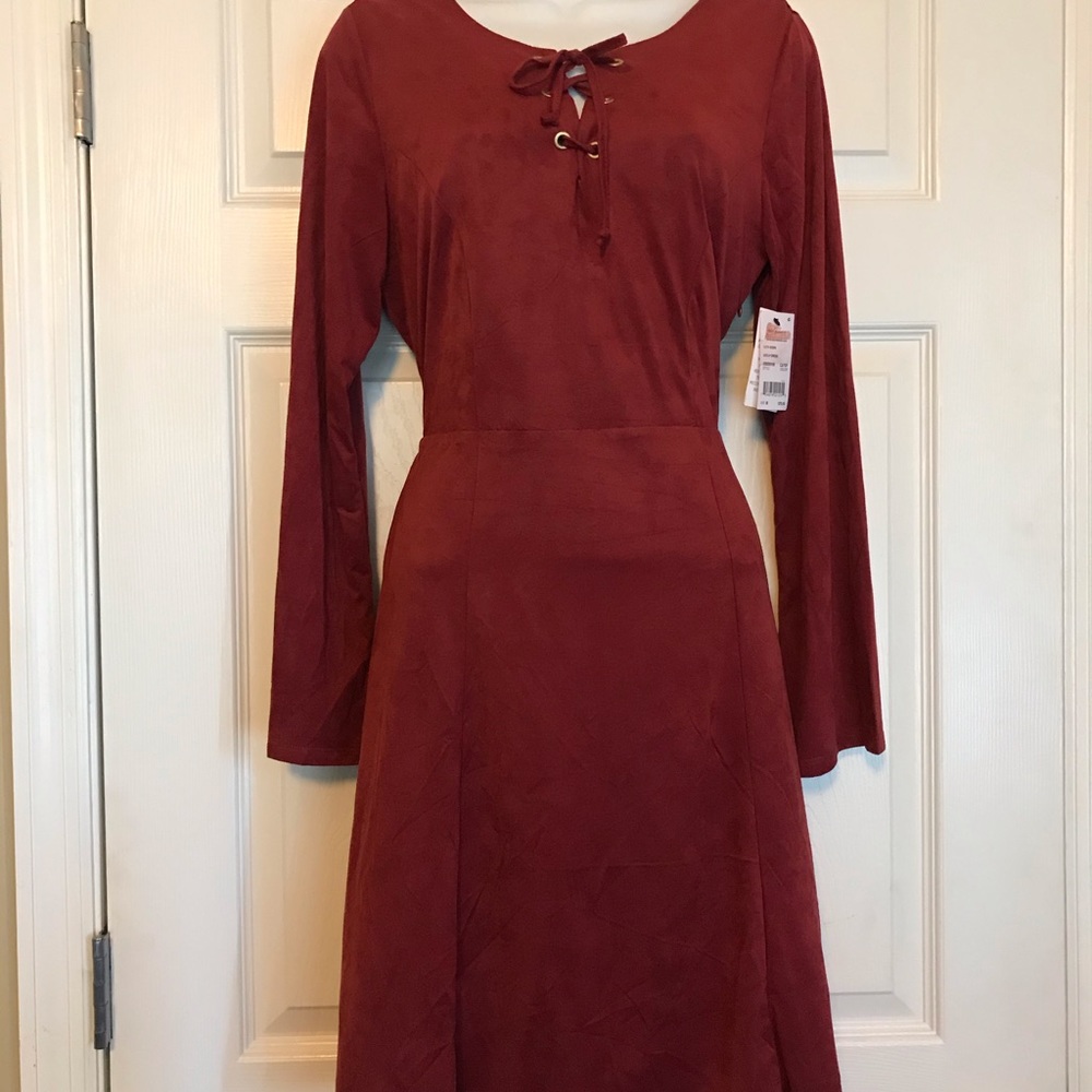 NWT Super Soft Red A-Line w/Brass Eyelets